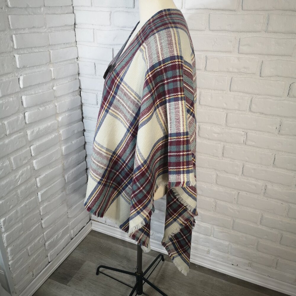 Roots Ladies One Size Fits Most Multi Colored Cape with Toggle Button Closure - Picture 4 of 6